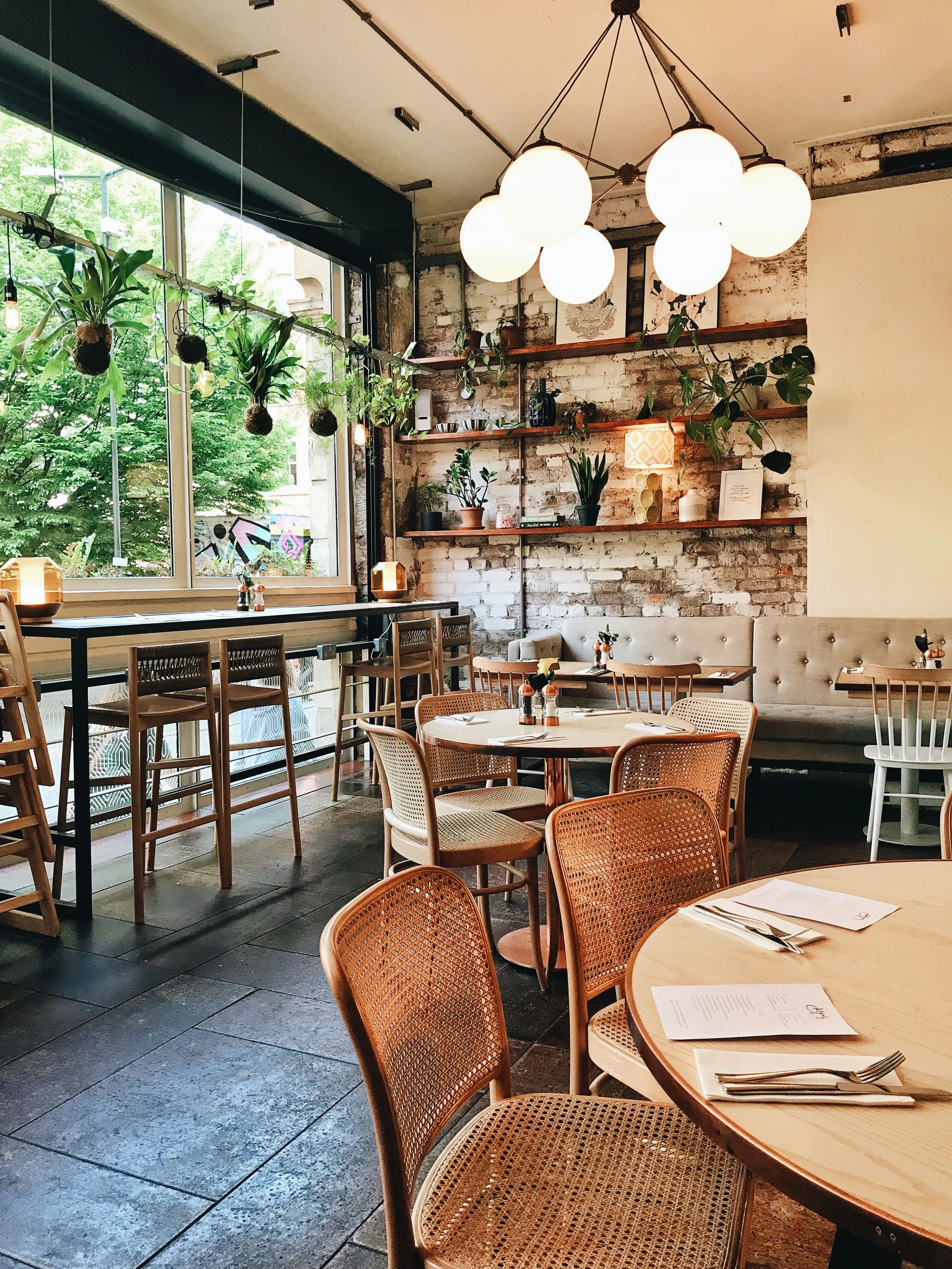 10 Cafe Terbaik di Padang untuk Nongkrong Asyik  Instagramable Tahun 2025