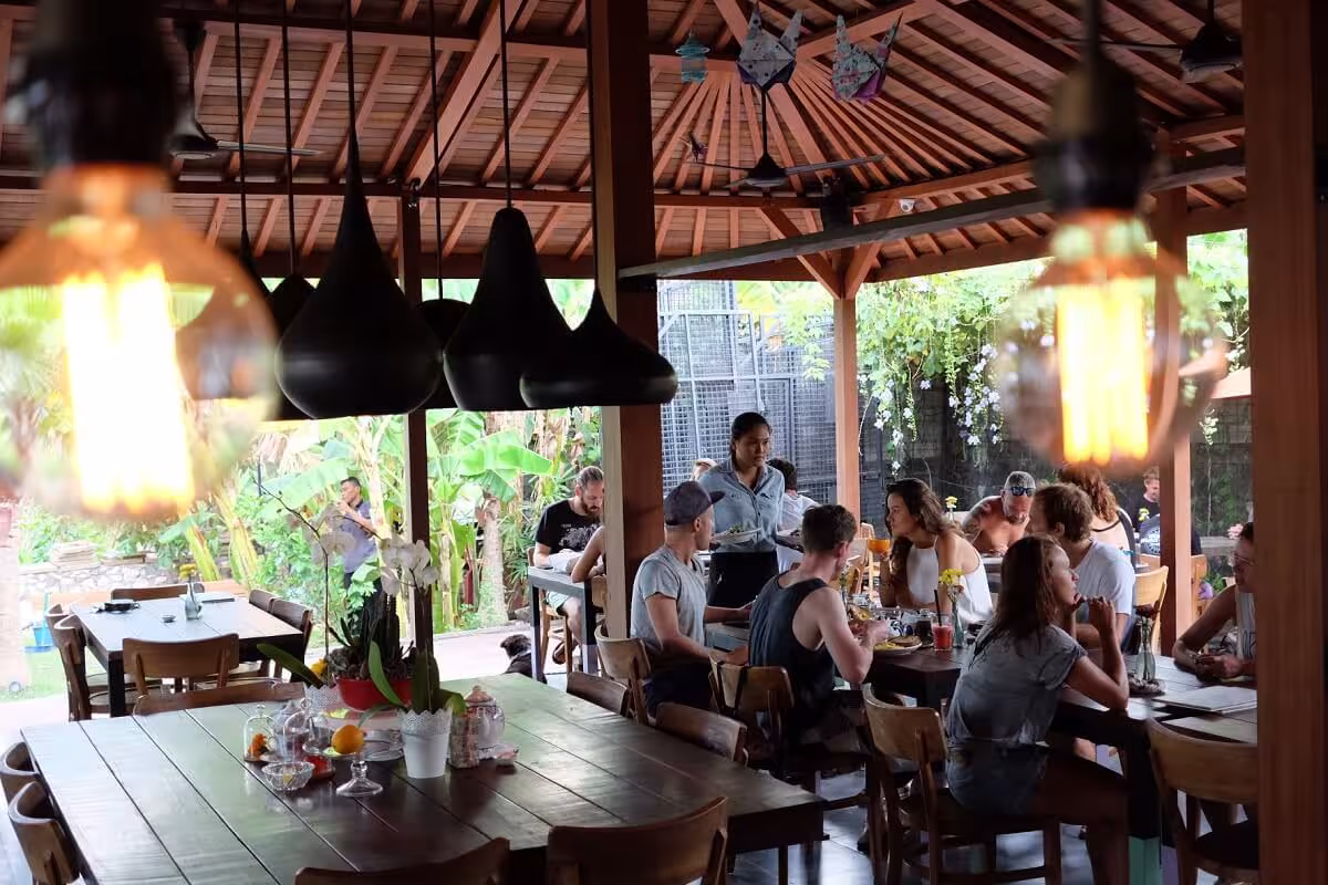 35 Cafe Terbaik Bali 2025 Destinasi Wajib untuk Ngopi  Nongkrong Estetik