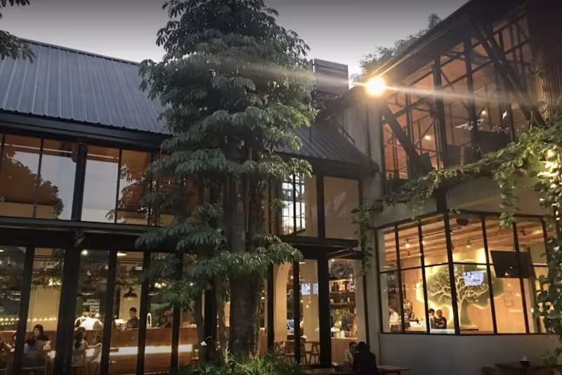 30 Cafe  Resto Terbaik di Bandung 2025 View Memukau Instagramable  Ramah Keluarga