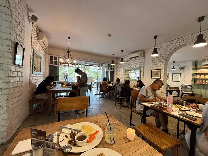 15 Cafe Terbaik Batam 2025 Destinasi Nongkrong Paling Asyik Instagramable