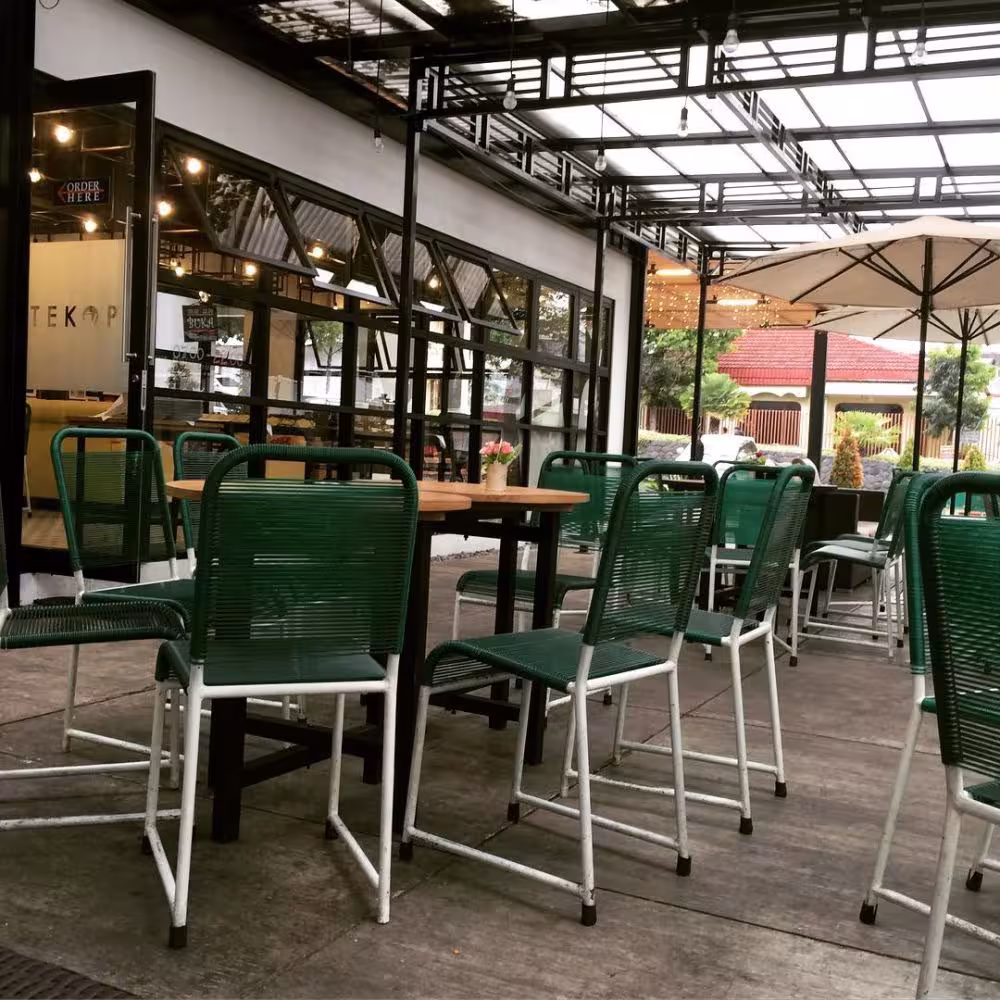 13 Cafe Terbaik di Taman Pinus Batu  Sekitarnya untuk Liburan Tak Terlupakan 2025