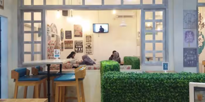 14 Cafe Terbaik di Cilacap 2025 Instagramable Cozy  Lengkap untuk Liburanmu