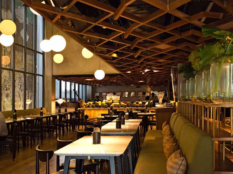 Cafe Terbaik di Jakarta Pusat 2025 Instagramable Cozy  Cocok untuk WFC