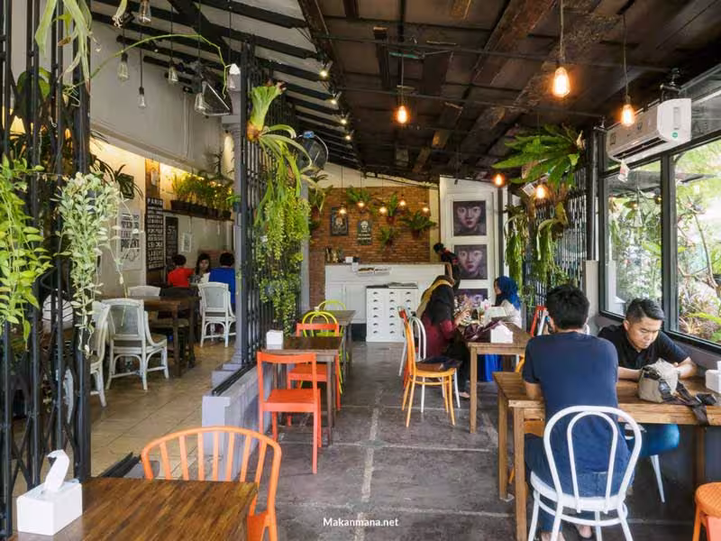 25 Cafe Terbaik di Medan untuk Nongkrong Asyik  Instagramable 2025