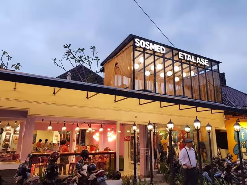 Cafe medan featured 509a0afa.avif