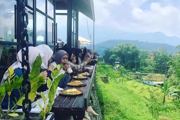 Cafe Terbaik Mojokerto 2025 Spot Nongkrong Estetik Nyaman Instagramable