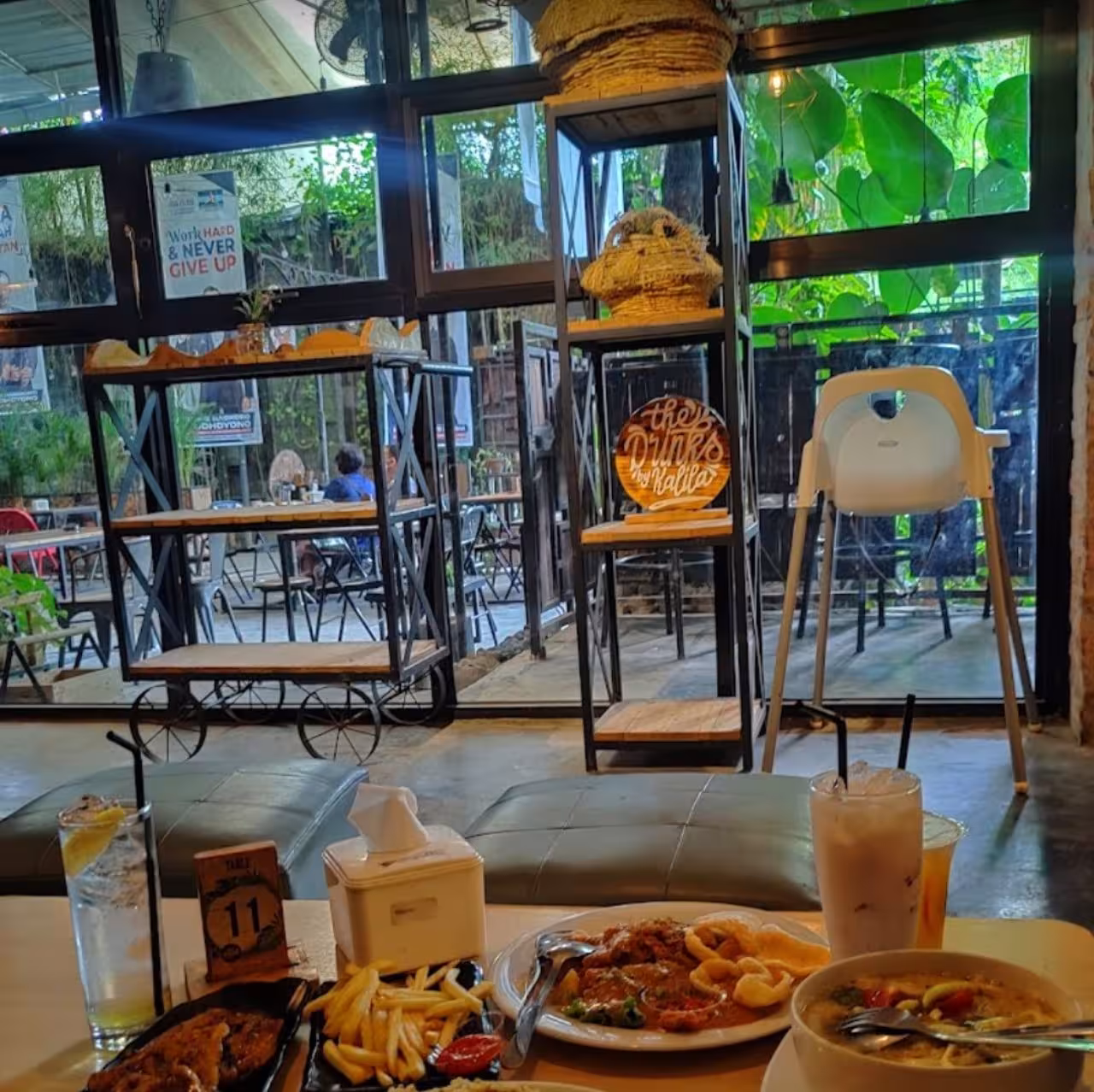 Cafe ngawi 1 a451e10c.avif