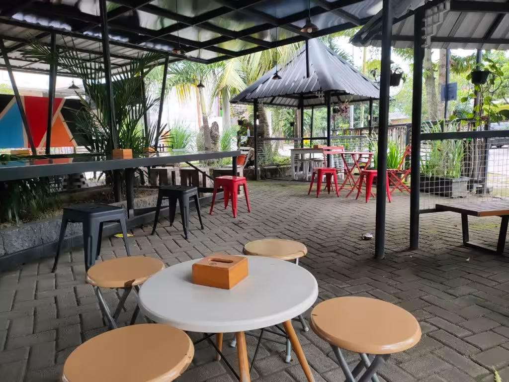 11 Cafe Terbaik di Ngawi 2025 Destinasi Nongkrong Paling Cozy  Instagramable