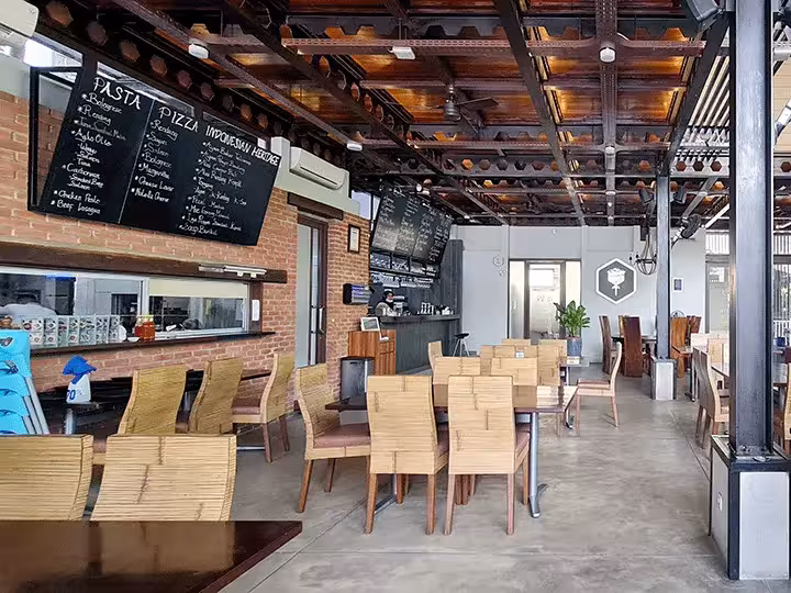10 Cafe Terbaik di Padang 2025 Nongkrong Asyik Instagramable Ramah Kantong
