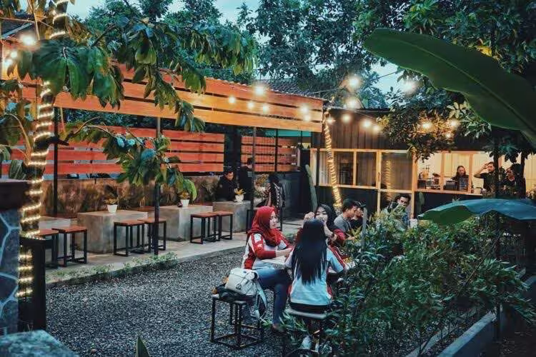 Cafe Terbaik di Pekalongan 2025 Destinasi Nongkrong Paling Hits  Nyaman
