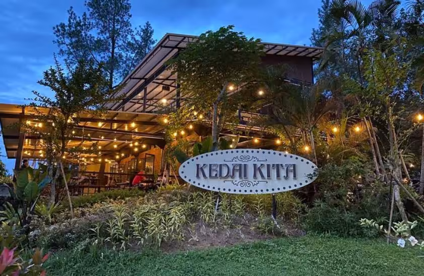Cafe Terbaik di Sentul 2025 View Alam Memukau Instagramable  Ramah Keluarga