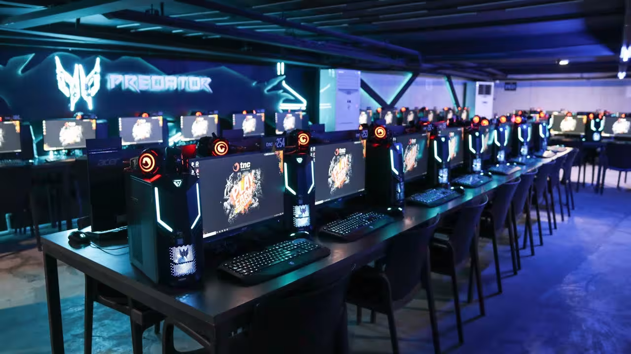 Internet Cafe Terbaik 2025 Panduan Lengkap  Rekomendasi Pilihan Gamer di Jakarta