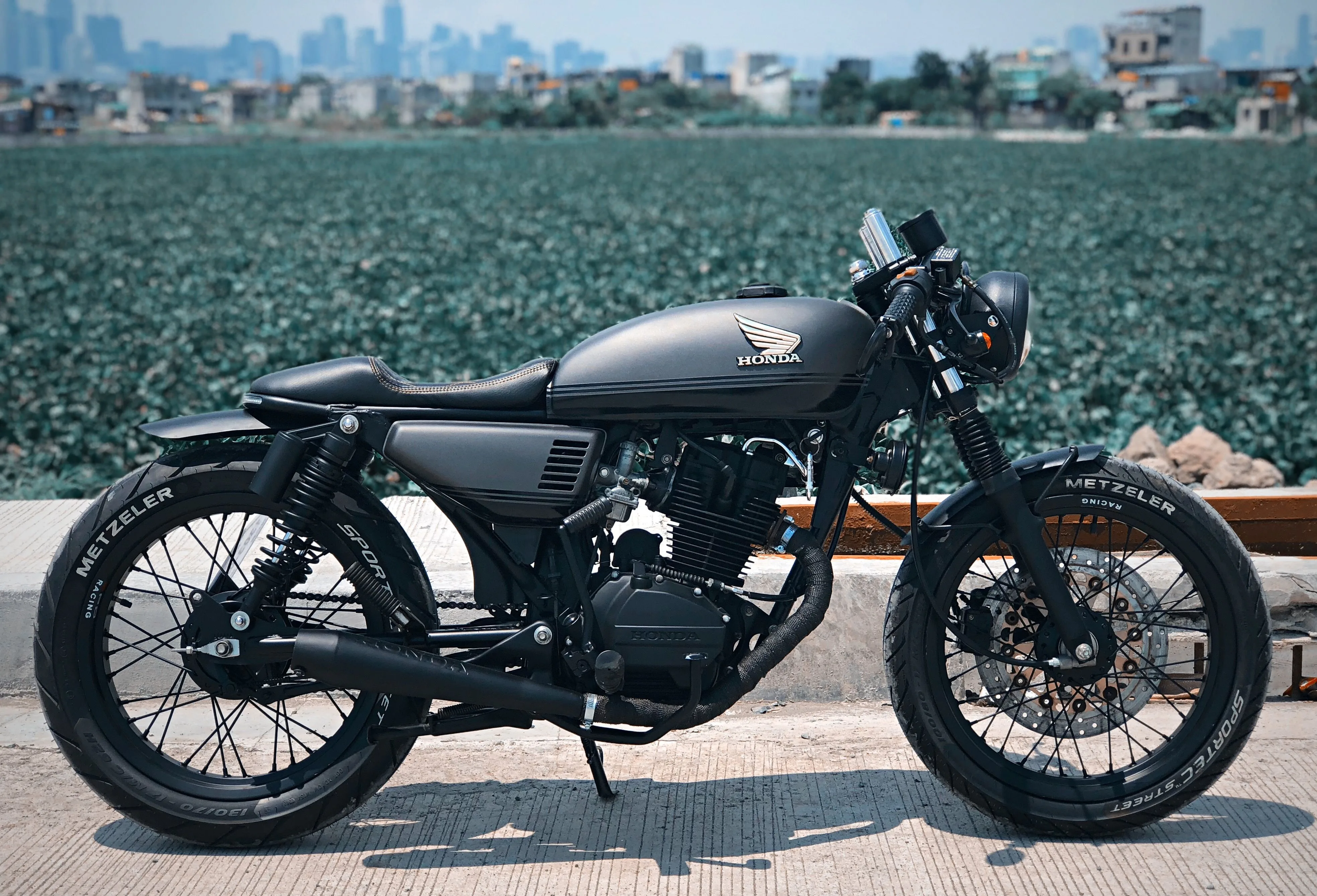 Motor Cafe Racer Terbaik 2025 Pilihan Pabrikan Custom  Modifikasi Impianmu