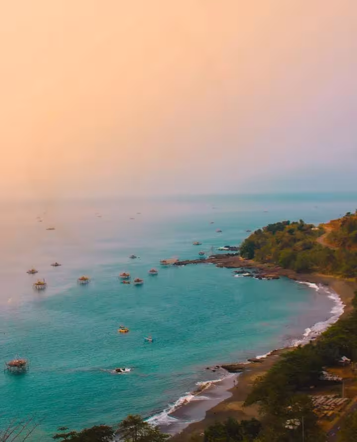 10 Restoran Terbaik di Pelabuhan Ratu Wajib Coba untuk Liburan Kuliner Tak Terlupakan 2025