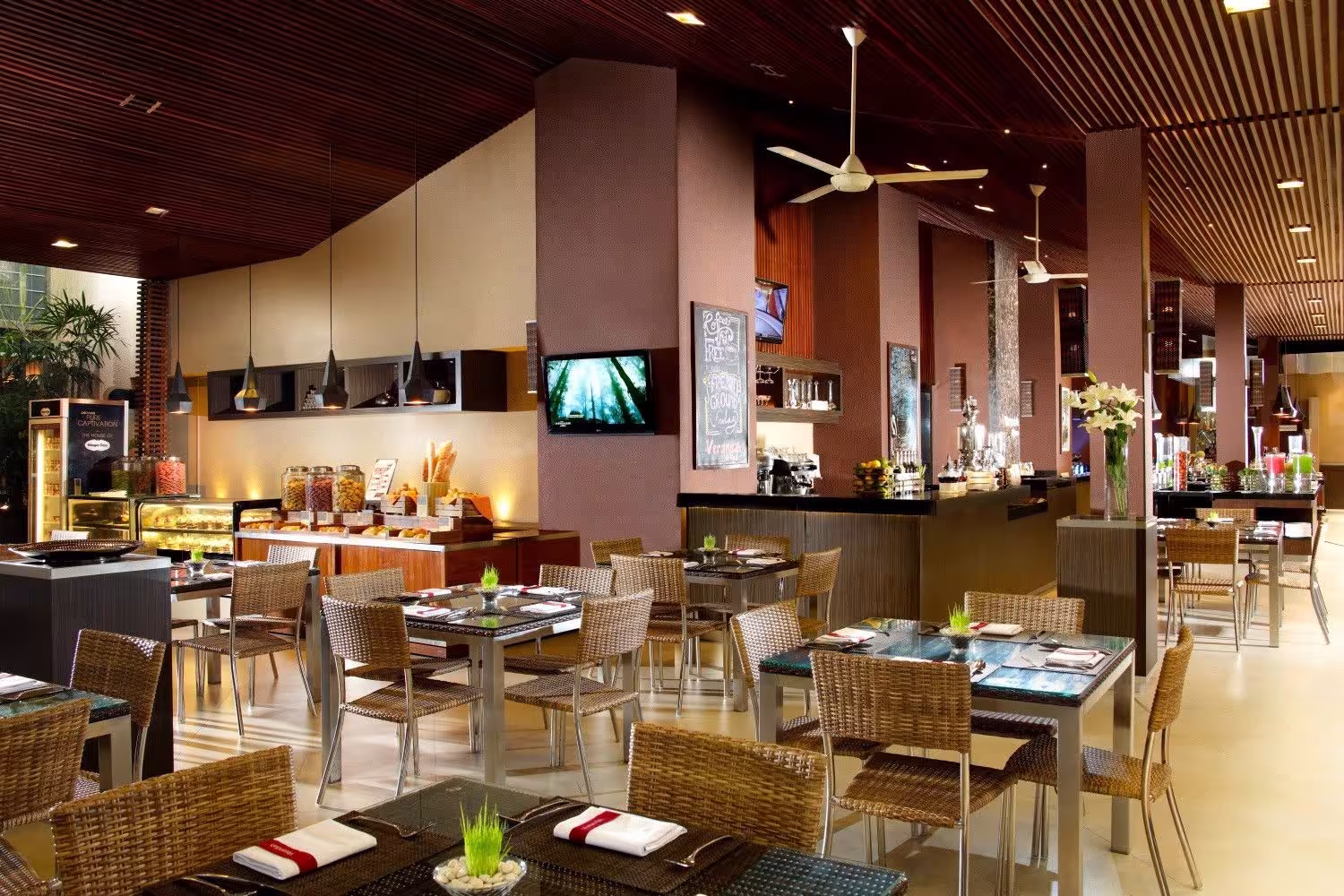 7 Restoran Terbaik di Sanur Wajib Coba untuk Pengalaman Kuliner Tak Terlupakan 2025
