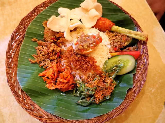 15 Restoran Terbaik Padang 2025 Panduan Kuliner Terlengkap  Terfavorit
