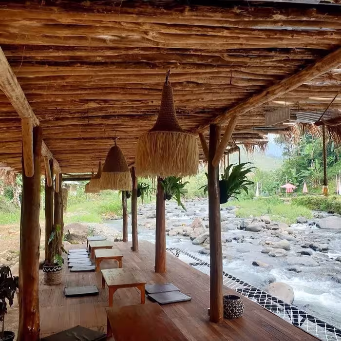 20 Restoran Terbaik di Puncak dengan View Cantik  Menu Lezat Tahun 2025