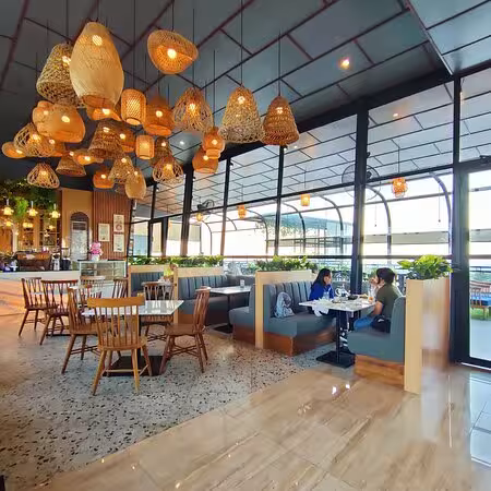 25 Restoran Terbaik di Semarang 2025 Legendaris View Cantik  Ramah Keluarga