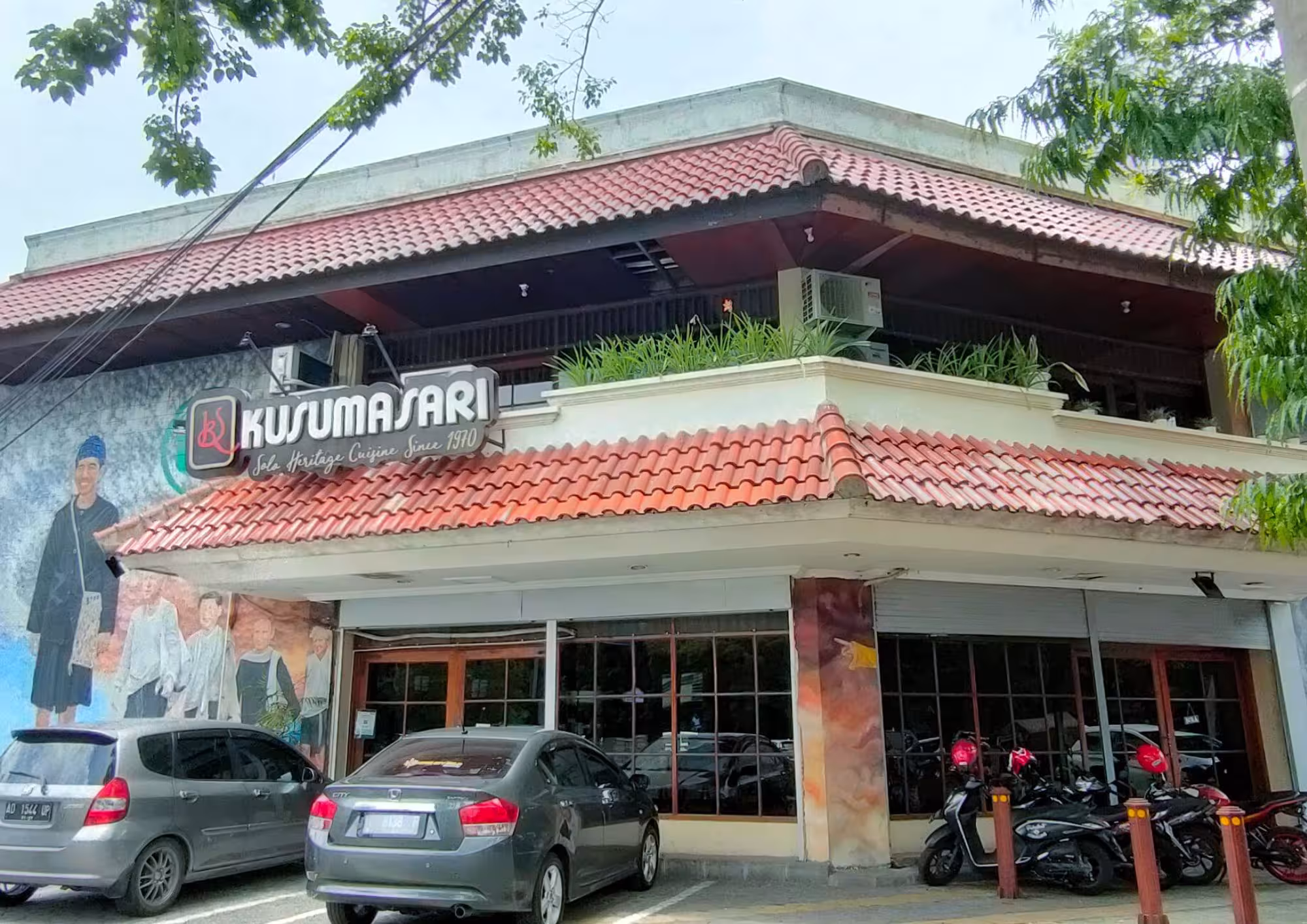 Restoran Terbaik Solo 2025 Destinasi Kuliner Wajib Coba untuk Keluarga Teman