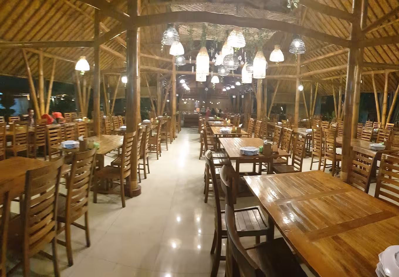 Restoran Terbaik Solo 2025 Destinasi Kuliner Wajib Coba untuk Keluarga  Teman