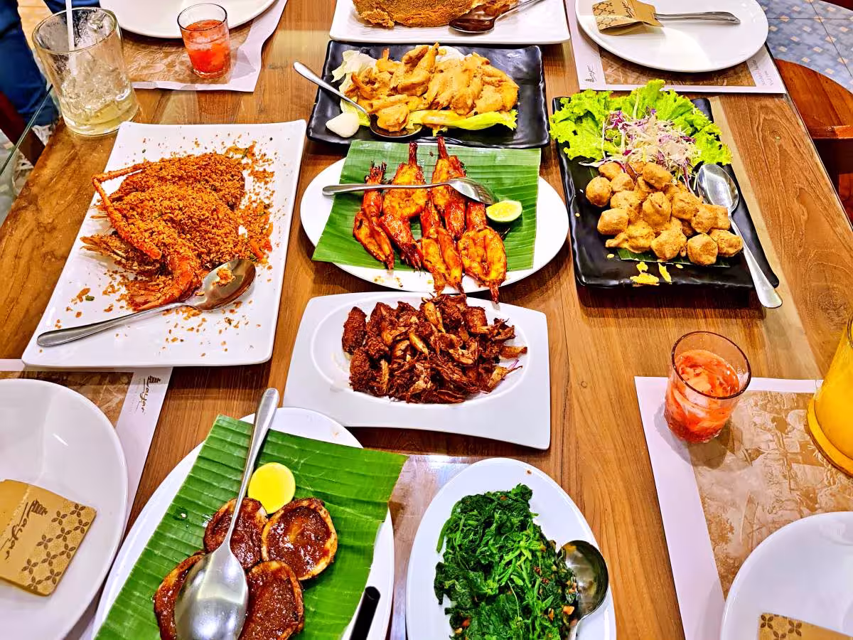 25 Restoran Terbaik di Surabaya 2025 untuk Pengalaman Kuliner Tak Terlupakan